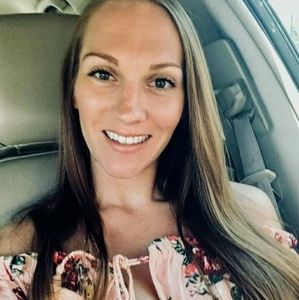 Meet your Posher, Alexandra